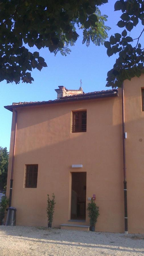 Hostal Badia Altopascio Exteriör bild