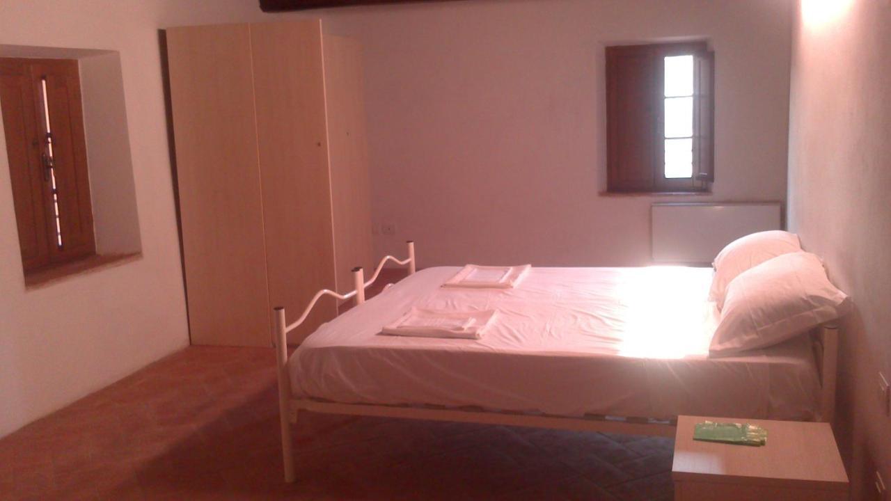 Hostal Badia Altopascio Exteriör bild
