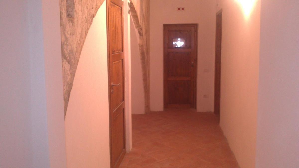 Hostal Badia Altopascio Exteriör bild
